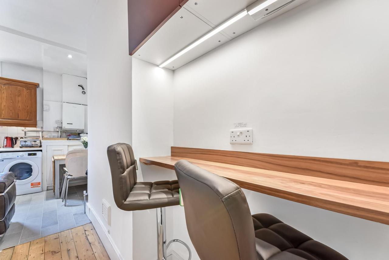 Groves 4 Bedroom, Shepherds Bush Лондон Екстер'єр фото