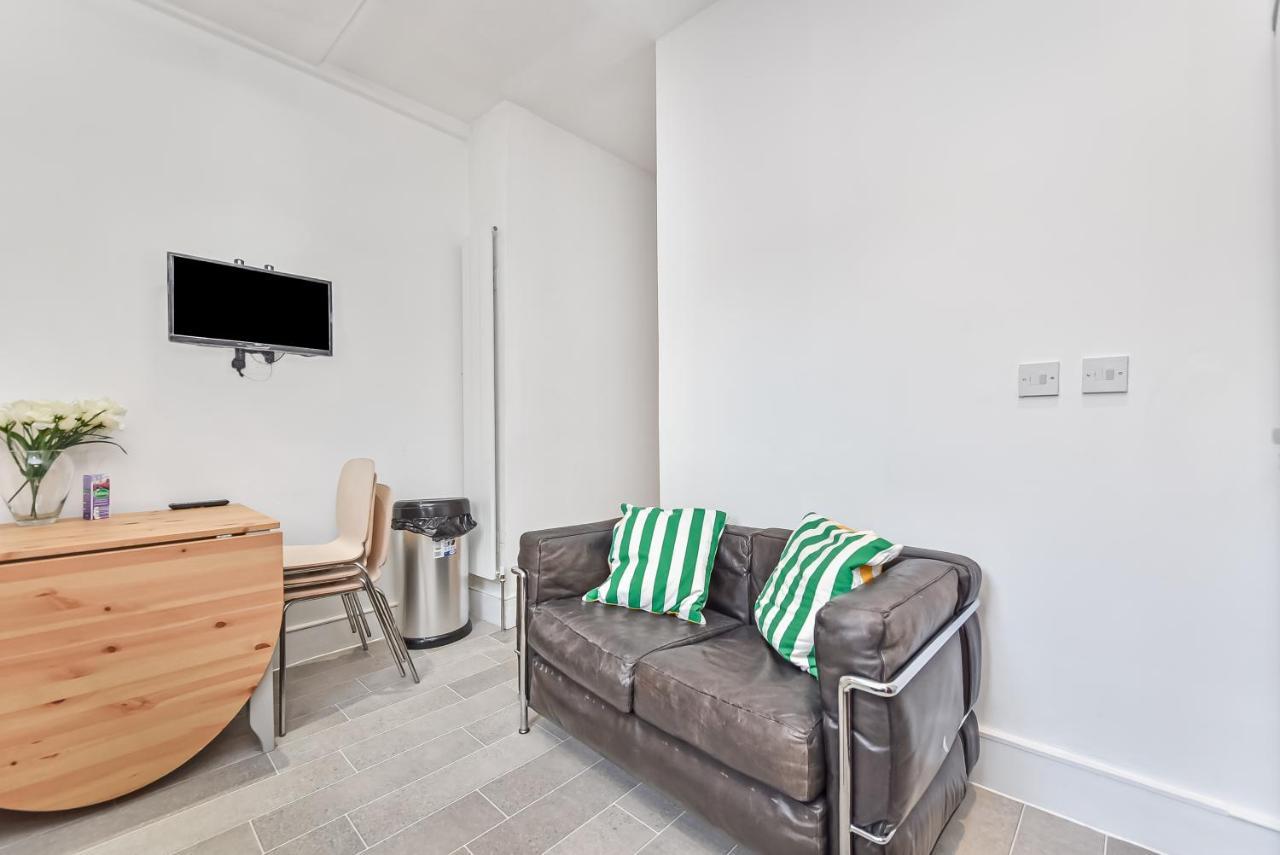 Groves 4 Bedroom, Shepherds Bush Лондон Екстер'єр фото