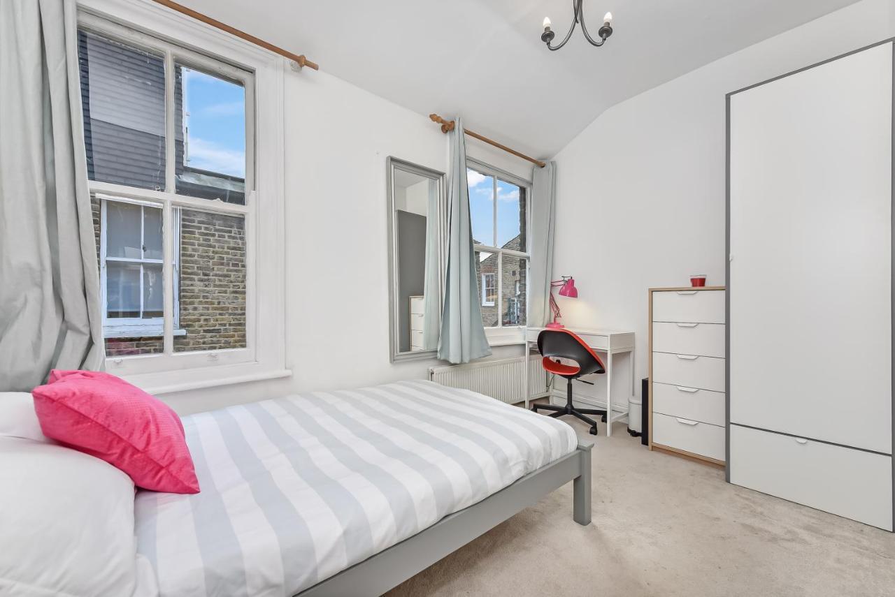 Groves 4 Bedroom, Shepherds Bush Лондон Екстер'єр фото