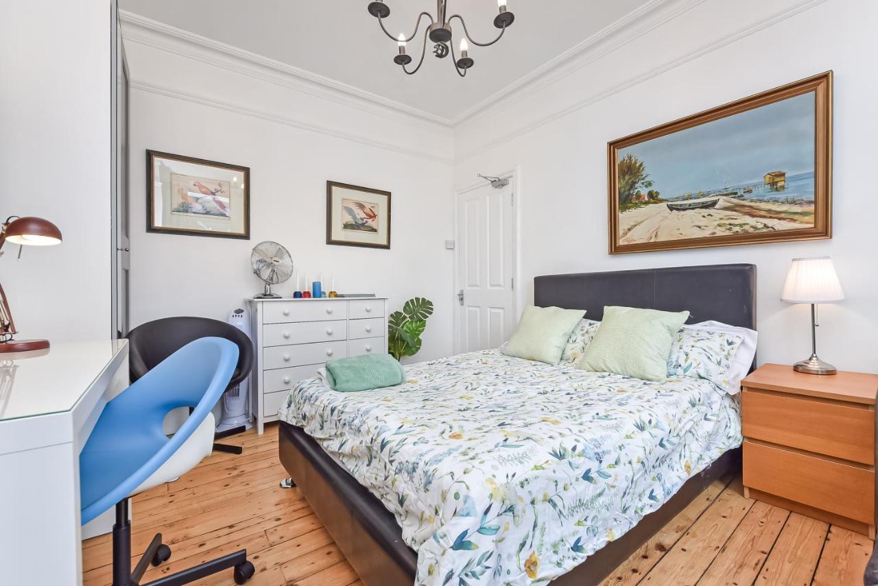 Groves 4 Bedroom, Shepherds Bush Лондон Екстер'єр фото