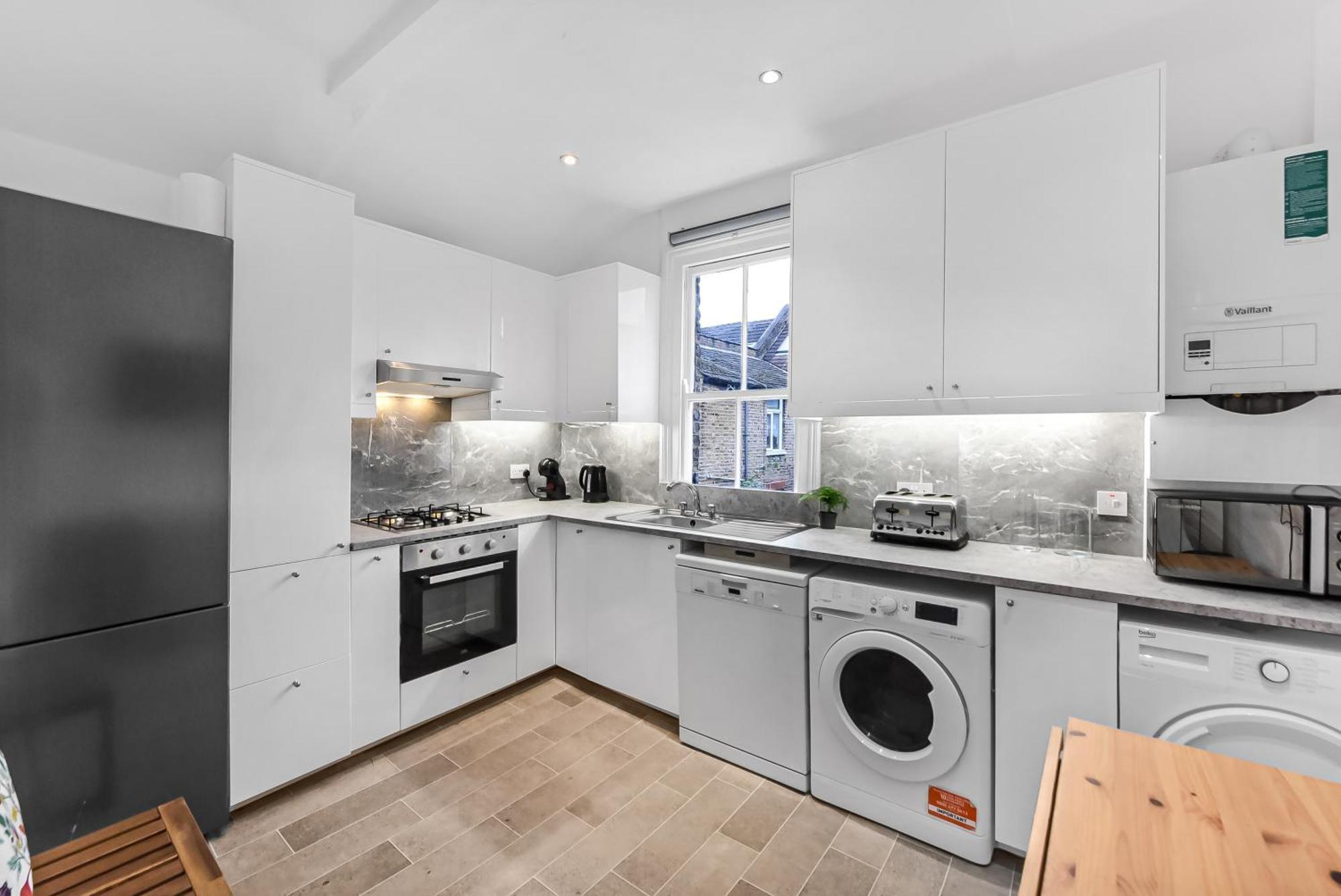 Groves 4 Bedroom, Shepherds Bush Лондон Екстер'єр фото